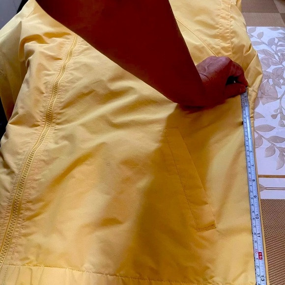 Lands End Lightweight Rain  Jacket Womens Size L 42-44  Yellow Coat Unisex - Picture 10 of 11